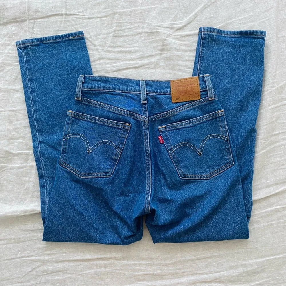 Levi's Women's Straight Leg Jeans - Blue - Picture 2 of 5